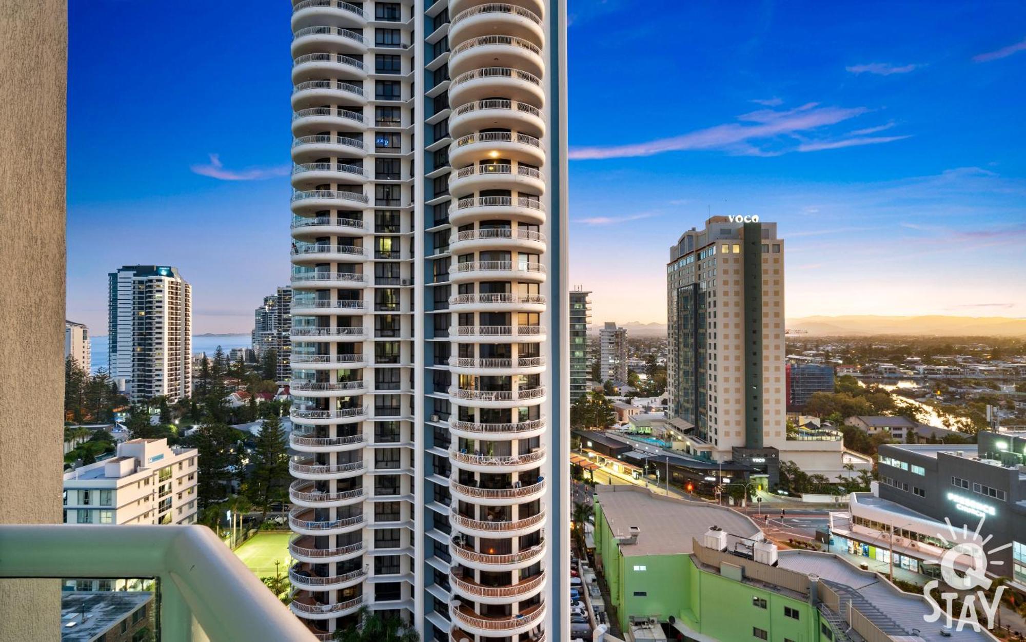 Legends Surfers Paradise Mid Week Madness Deal - Q Stay Gold Coast Kültér fotó