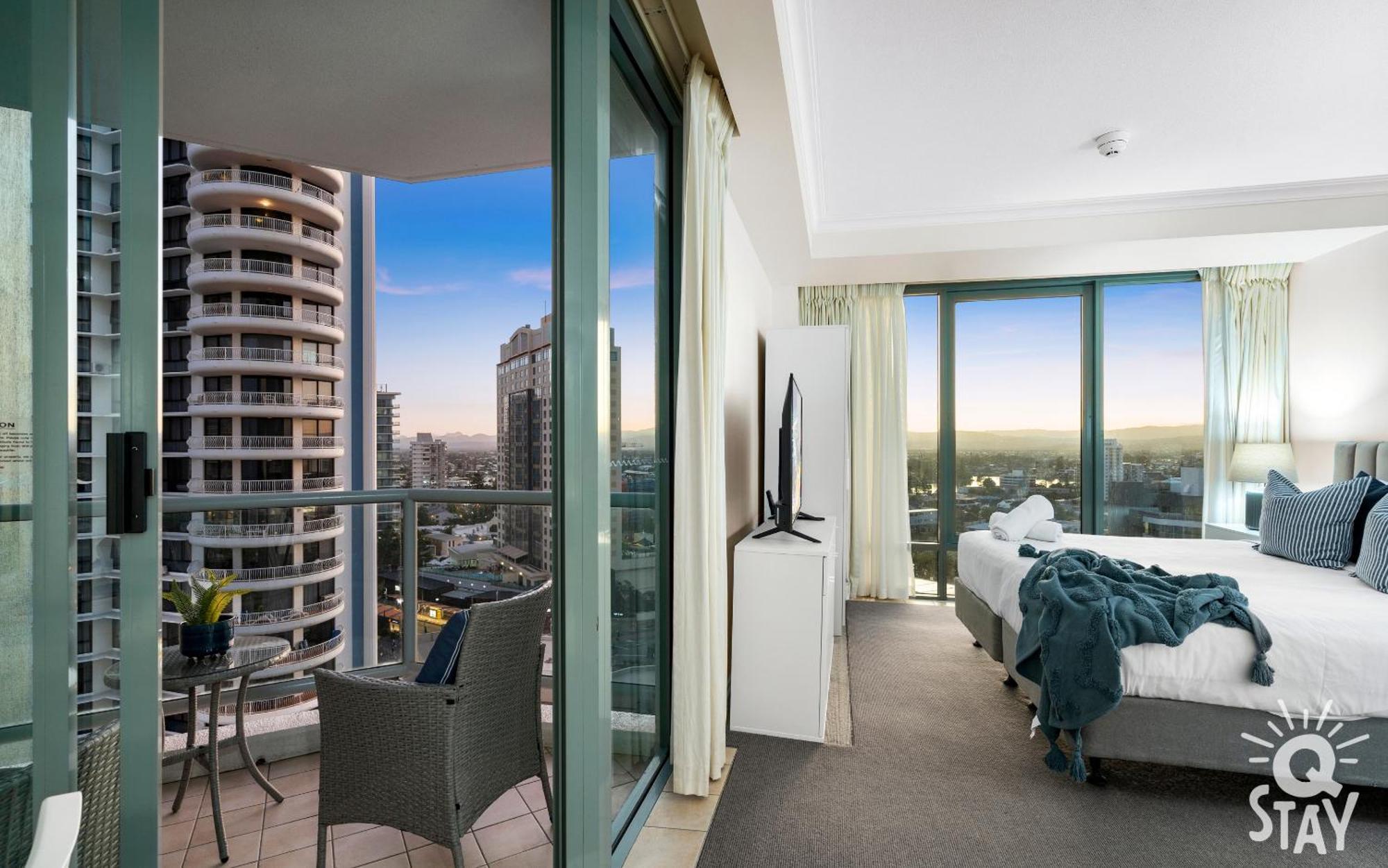 Legends Surfers Paradise Mid Week Madness Deal - Q Stay Gold Coast Kültér fotó