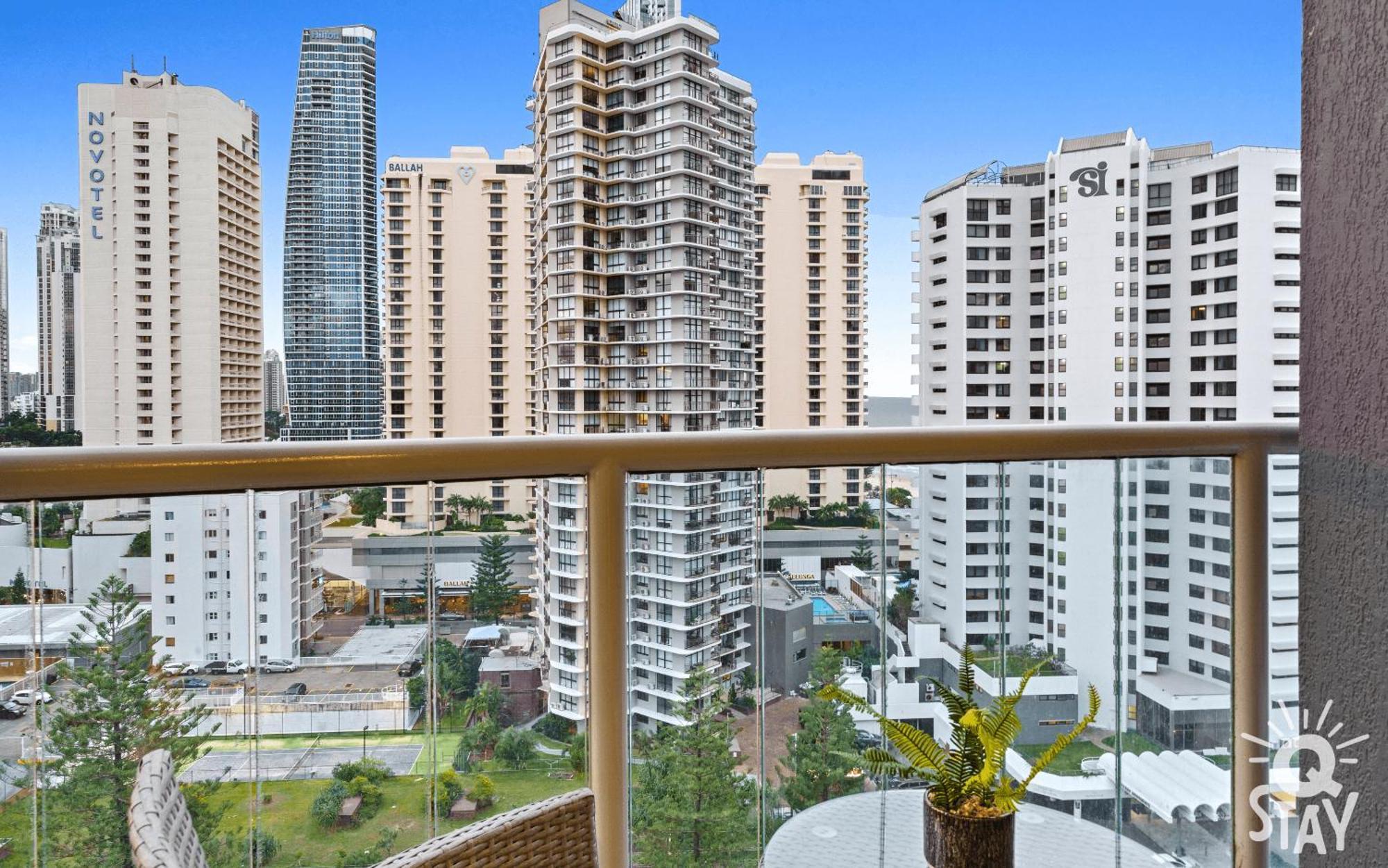 Legends Surfers Paradise Mid Week Madness Deal - Q Stay Gold Coast Kültér fotó
