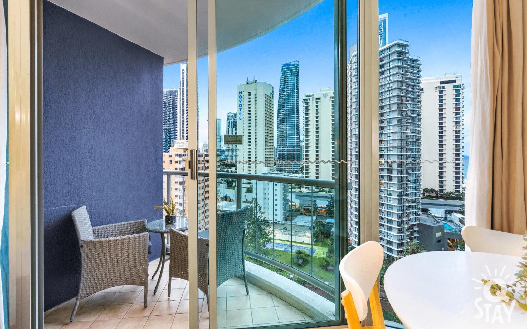 Legends Surfers Paradise Mid Week Madness Deal - Q Stay Gold Coast Kültér fotó